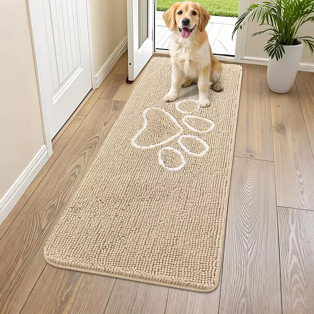 Smiry Dog Door Mat for Muddy Paws, Absorbent Dirt Trapper Non Slip Quick Dry Washable Chenille Mat for Mud Dogs, Entry Rug for Indoor and Outdoor (59x20 Inches, Beige and White)