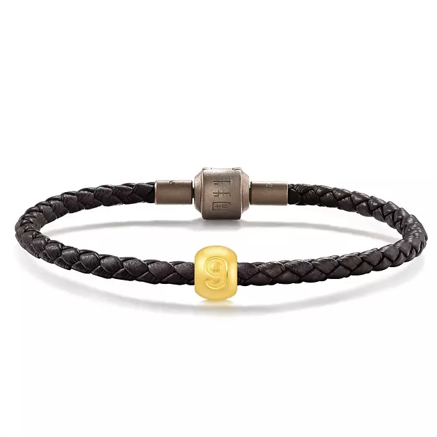 CHOW SANG SANG 999 24K Gold Charme Initial A-Z Letter Alphabets, Digits 0-9 Number Mini Charm Bracelet for Women and Men 93675C