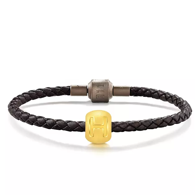CHOW SANG SANG 999 24K Gold Charme Initial A-Z Letter Alphabets, Digits 0-9 Number Mini Charm Bracelet for Women and Men 92903C